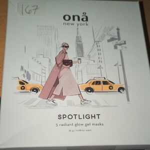 Ona New York Spotlight Radiant Glow Gel Masks - White